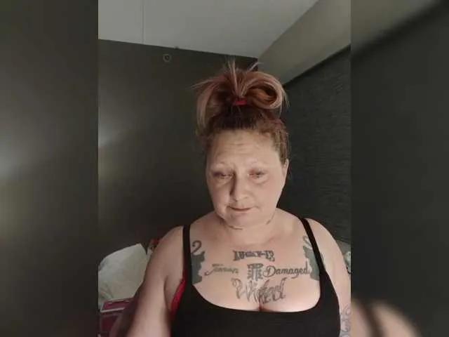 Adelaideskyy — Voyeurism,  wetter the better..p on my ass, a girl suckingmy tatas, domination,  thinking about you jerking it to me , open minded a must! Hmu
..u won't regret it