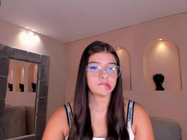 AlanaCardona on BongaCams