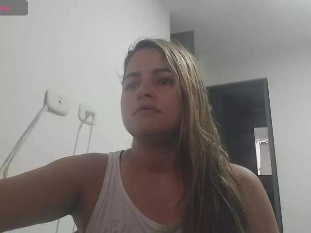 AlannaStephen on BongaCams 