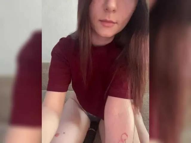 Alisa21-1 on BongaCams
