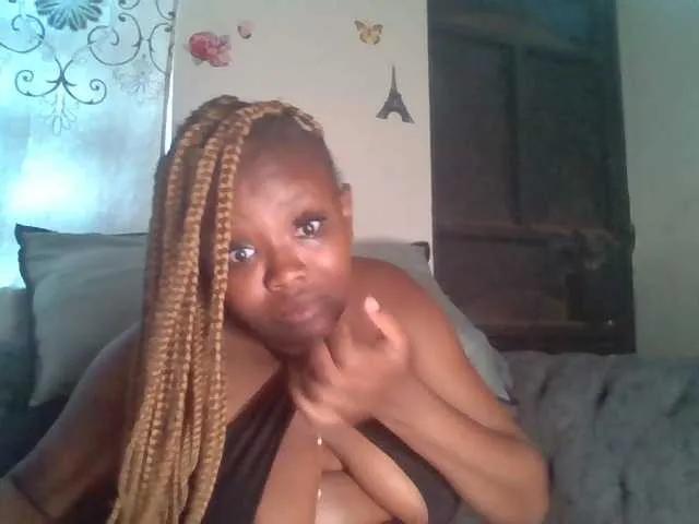 Amiramunch on BongaCams