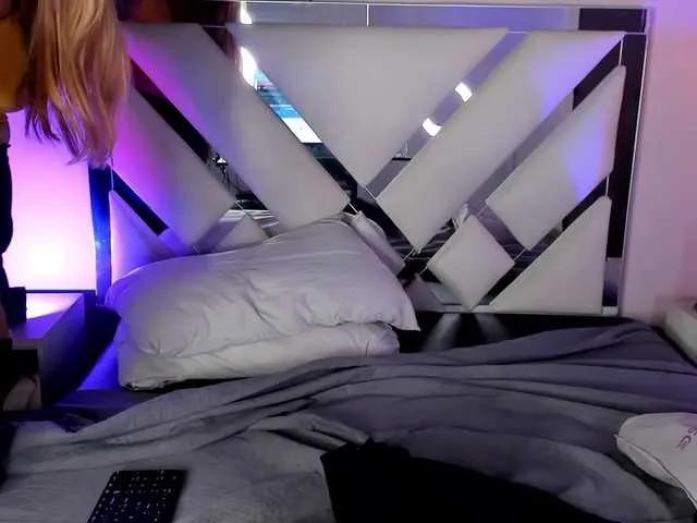 AnahiJones on BongaCams