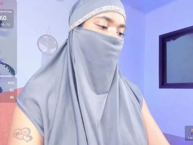 Aura-cuutee —                     .