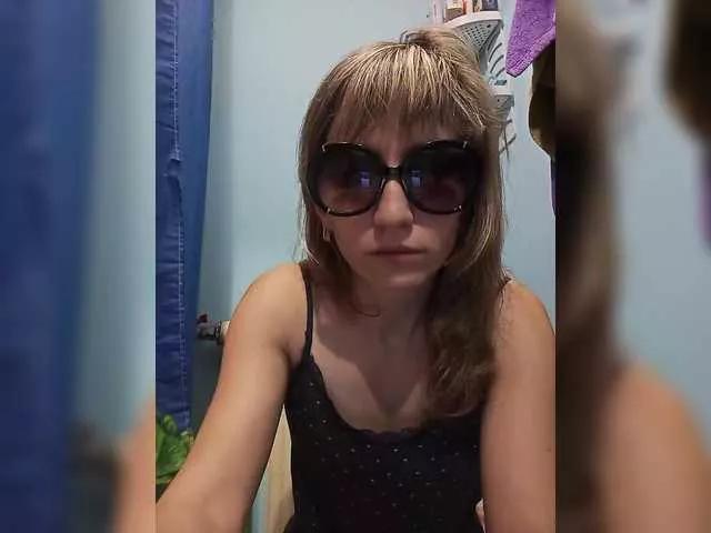 BabyLove4432 on BongaCams 