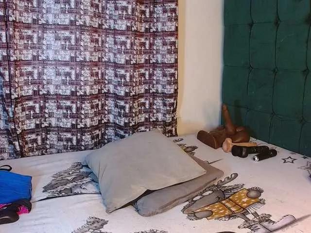 Blissloves — kisssing oral sex a  good spender i clit play lush play