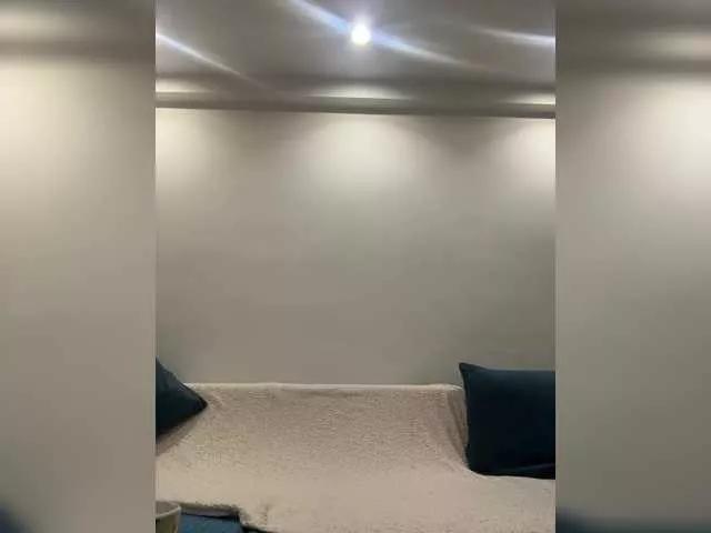 bubble-gum122 on BongaCams 