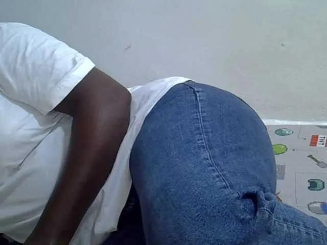 Bubblybooty on BongaCams