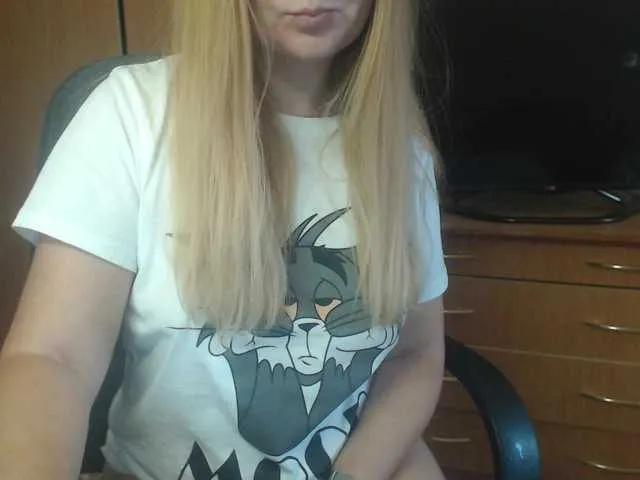 Camomila1211 on BongaCams