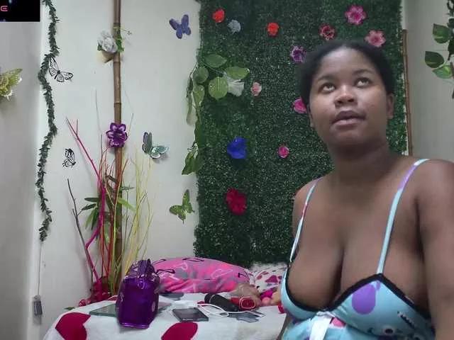 CannelleX on BongaCams 