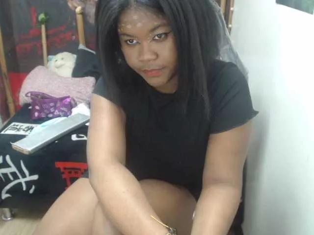 CannelleX on BongaCams 