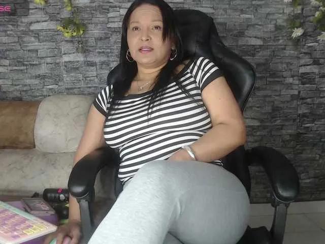 Danna-Paolaa on BongaCams 