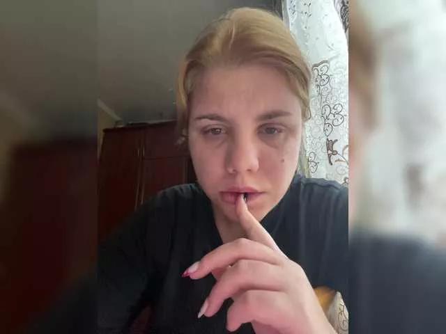 Dollye on BongaCams 
