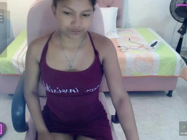 elly-willis on BongaCams