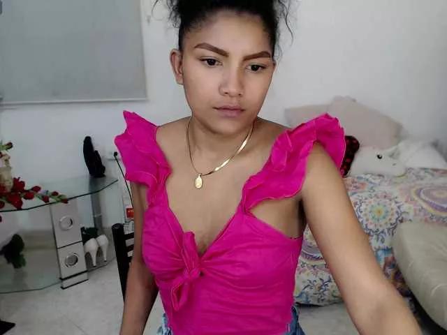 elly-willis on BongaCams 