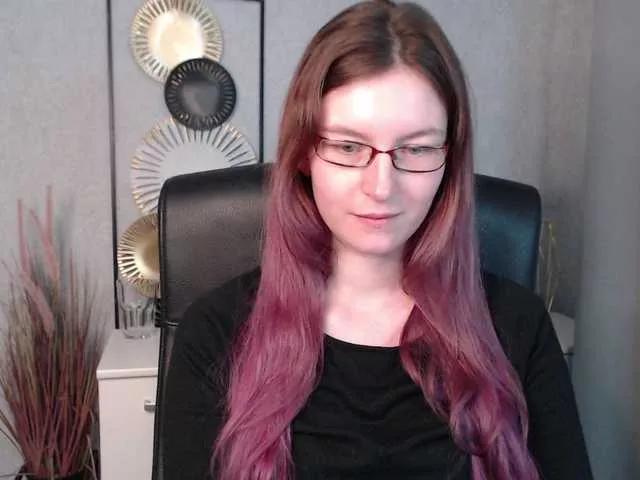 EmmaHeart on BongaCams 