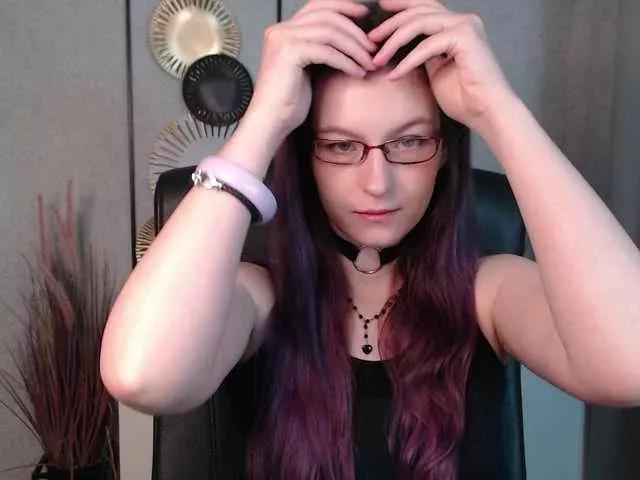 EmmaHeart on BongaCams 