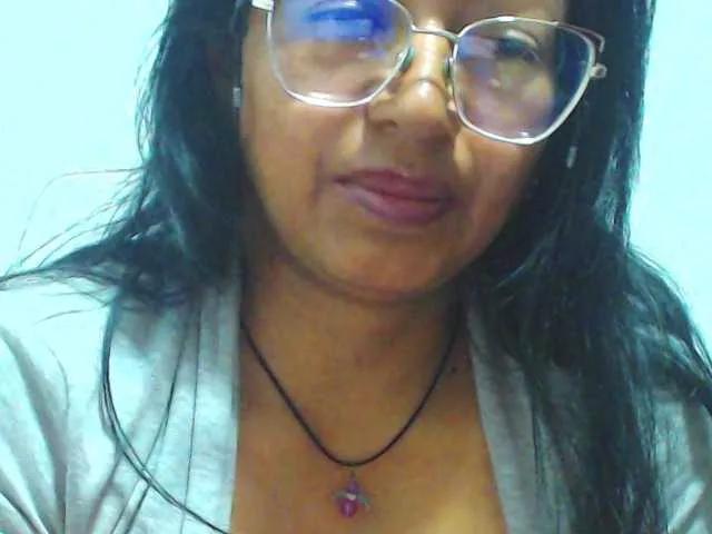 HOTTTSKIN on BongaCams 