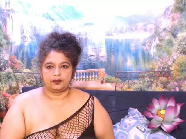 indianstar75 on BongaCams 