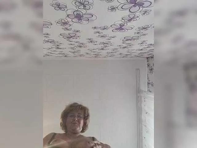 KarinkaSweet on BongaCams