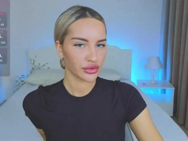 LeilaFlower on BongaCams