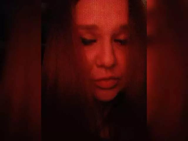 Lilbrandy1 on BongaCams 