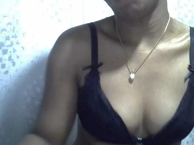 Lillteblackgirl on BongaCams 