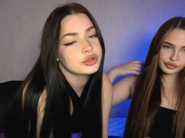 LisaAndDenis on BongaCams