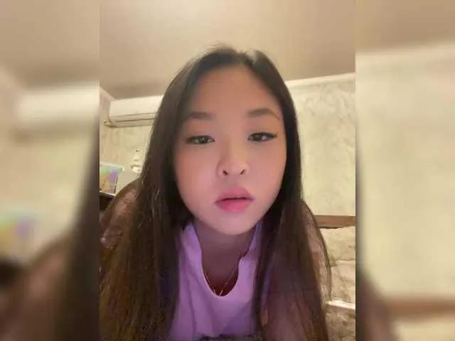 LittleSoMing on BongaCams 