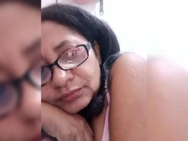 Lucerito17 — Me encanta  bailar y que  me hablen al oido