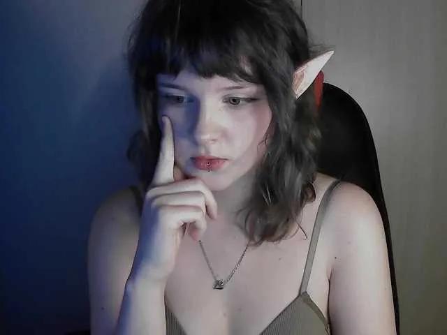 Lunette — Freechat on BongaCams