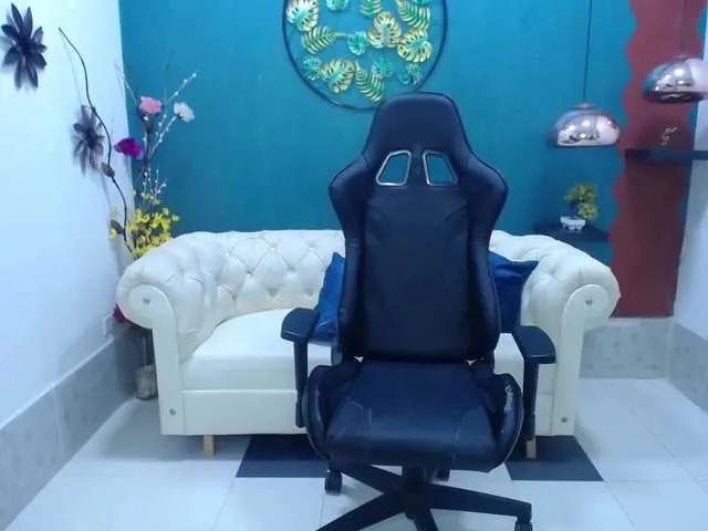 Miaynocolucci on BongaCams