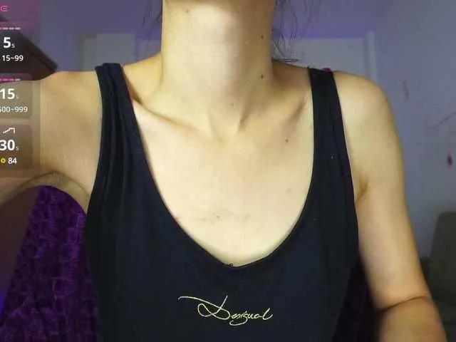 Miss-Bia on BongaCams 