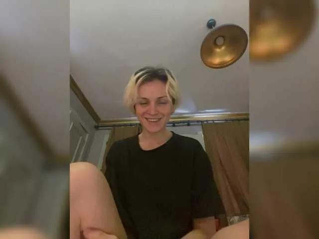 Natalieonfire on BongaCams