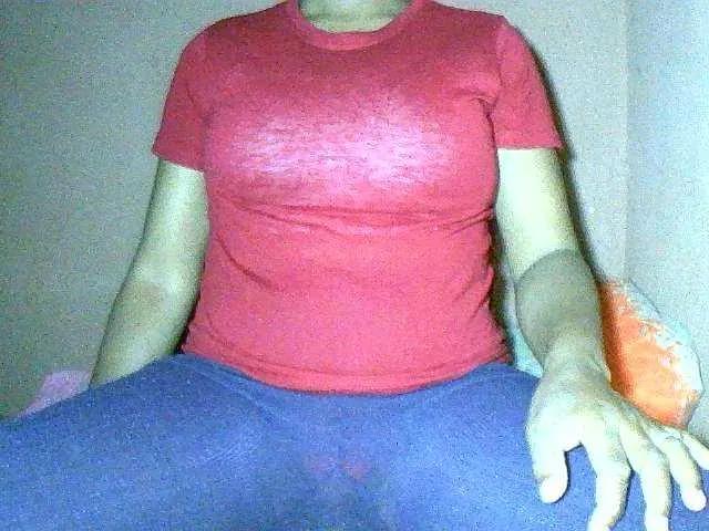 Nirinah2710 on BongaCams