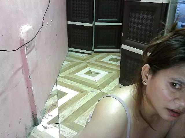 peenastyfame on BongaCams 