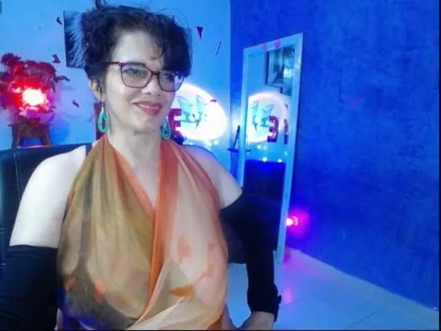 SaraSmith2 on BongaCams 