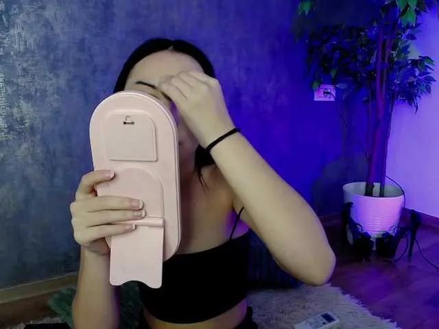 ScarlettJakobs on BongaCams