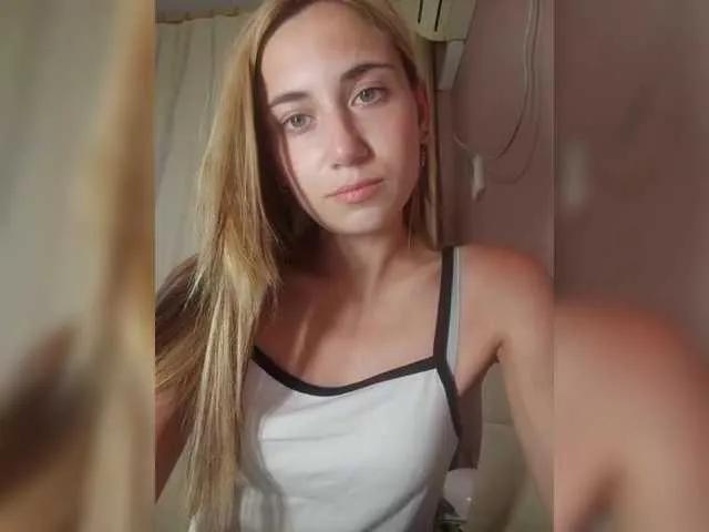 SurfinBird on BongaCams