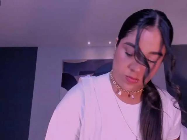 SussyBell — It turns me on when people look at me. I get excited by the details, the mischievous respect, and the challenges that awaken my naughtiest side.
If you know how to play with my mind, you're halfway to victory... and I love tokens.