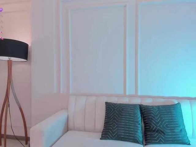 TaraLawrence on BongaCams 