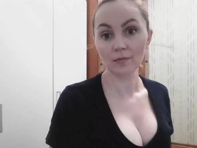 TessBertie on BongaCams 