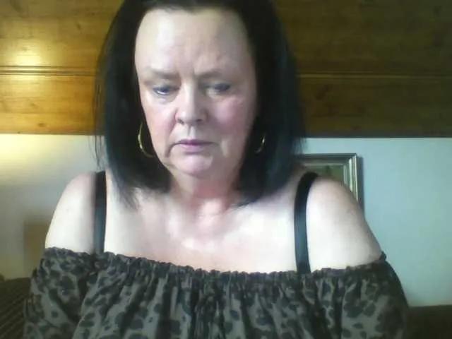 TiffanyAmore on BongaCams 