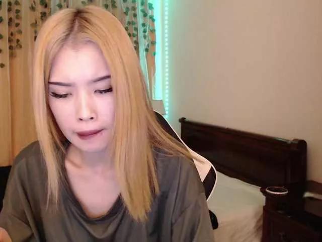 Velvetsky on BongaCams 