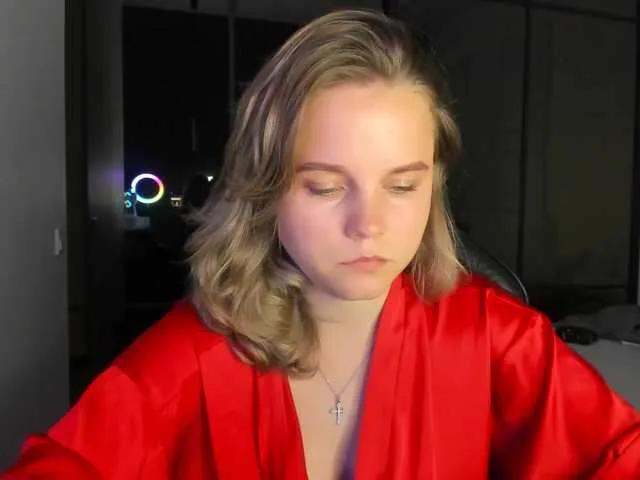 WebSamkaa — Hmm..interesting question  I know for sure that I like eye contact I like to hear your moans and heavy breathing I love it when whisper in my ears I like to see your body when we play here and of course to see your sperm at the end