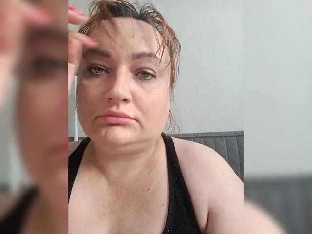 XAriannaX on BongaCams
