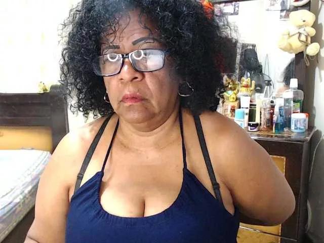 Yayishotsexyw on BongaCams 