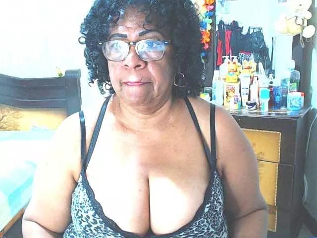 Yayishotsexyw on BongaCams 