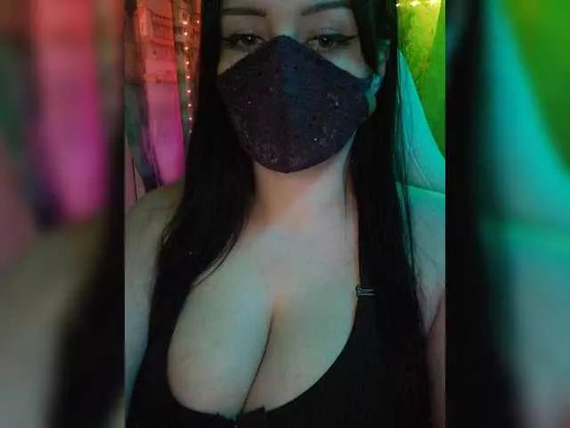 YennSI on BongaCams 