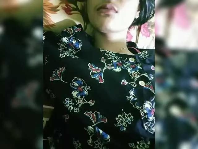 YourAadhya on BongaCams