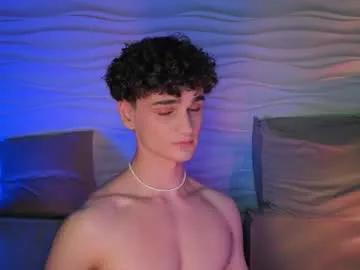 adam_21cm on Chaturbate 